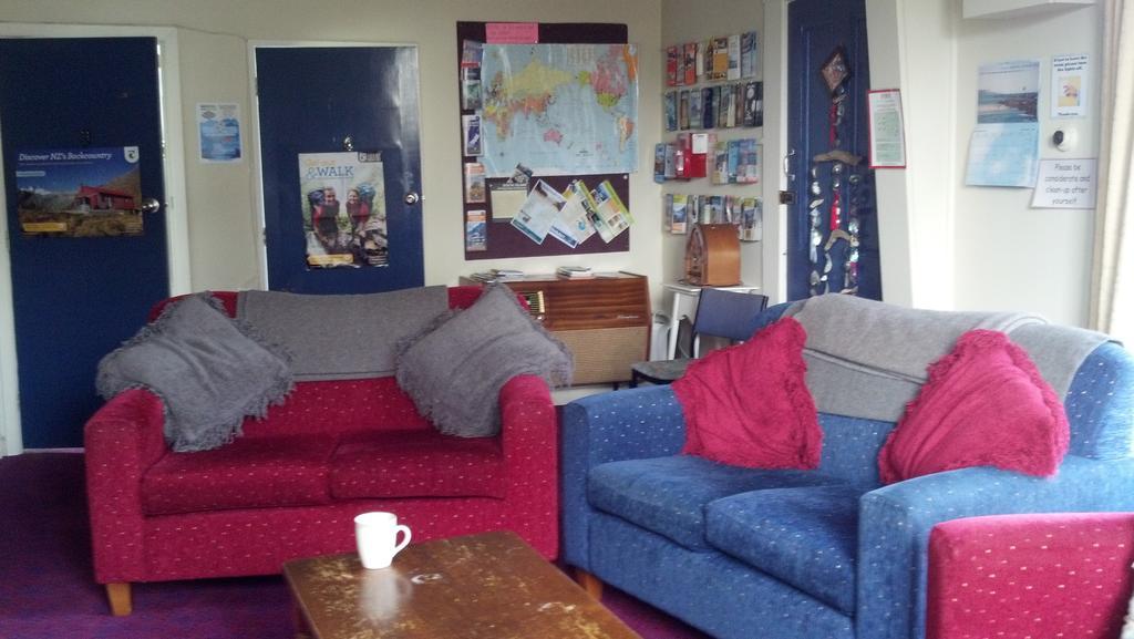 Redkettle Backpackers Hostel Oamaru Exterior photo
