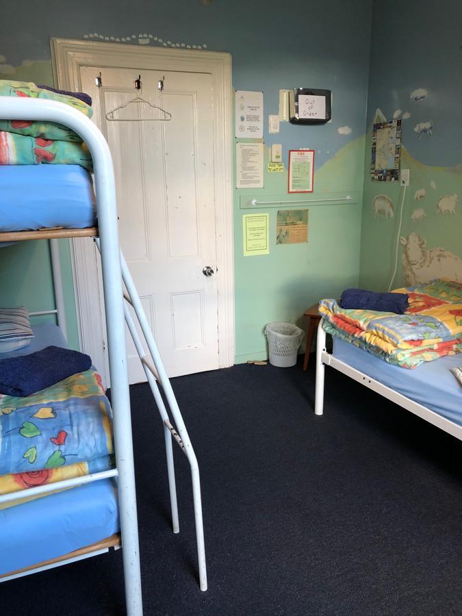 Redkettle Backpackers Hostel Oamaru Exterior photo